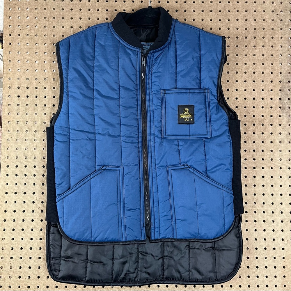 RefrigiWear Cooler Wear Vest Insulated Water-Repellent Refrigerator Wear Medium